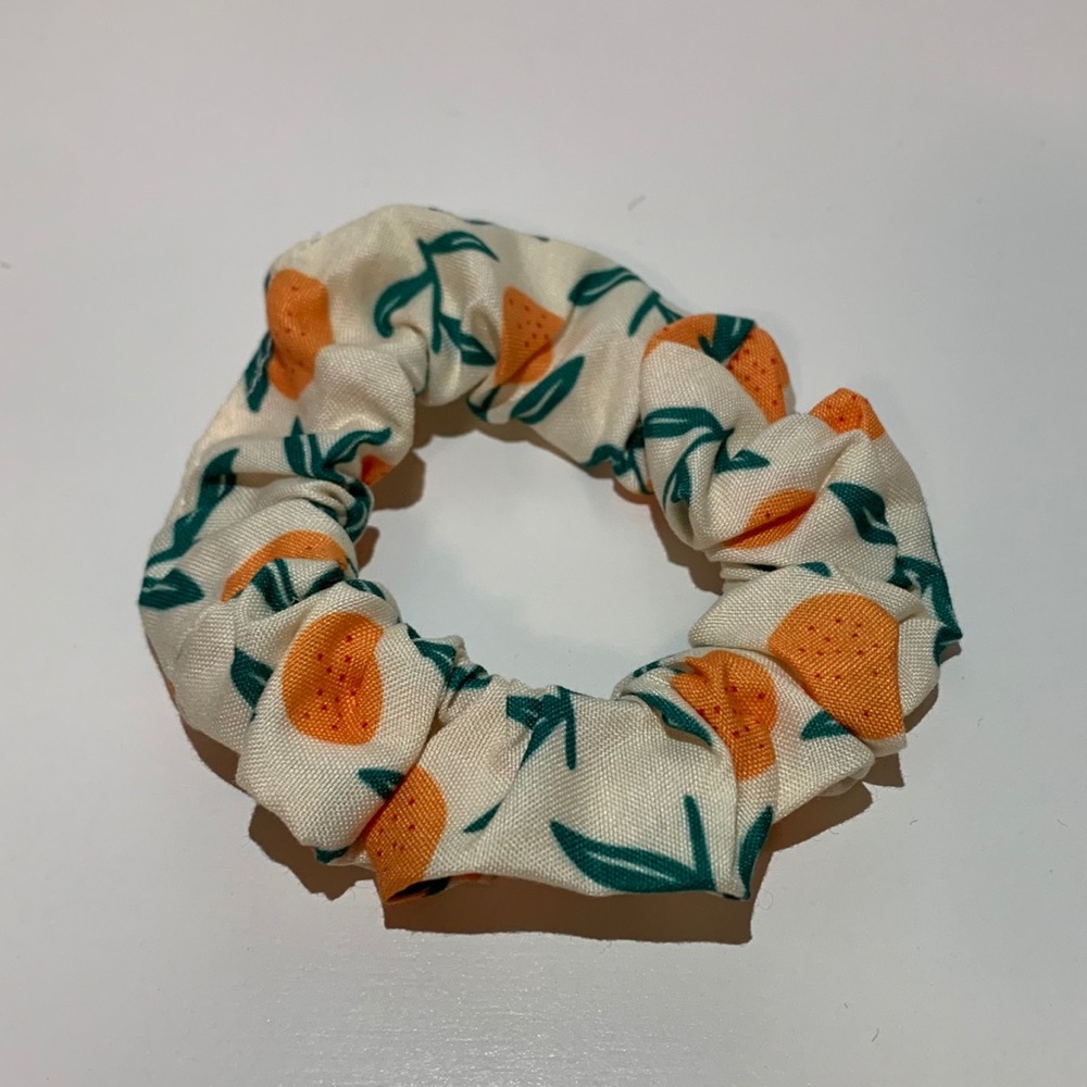 The Squeezed Scrunchie
